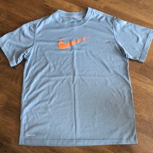 Used Boys Nike Drifit Tee SZ M